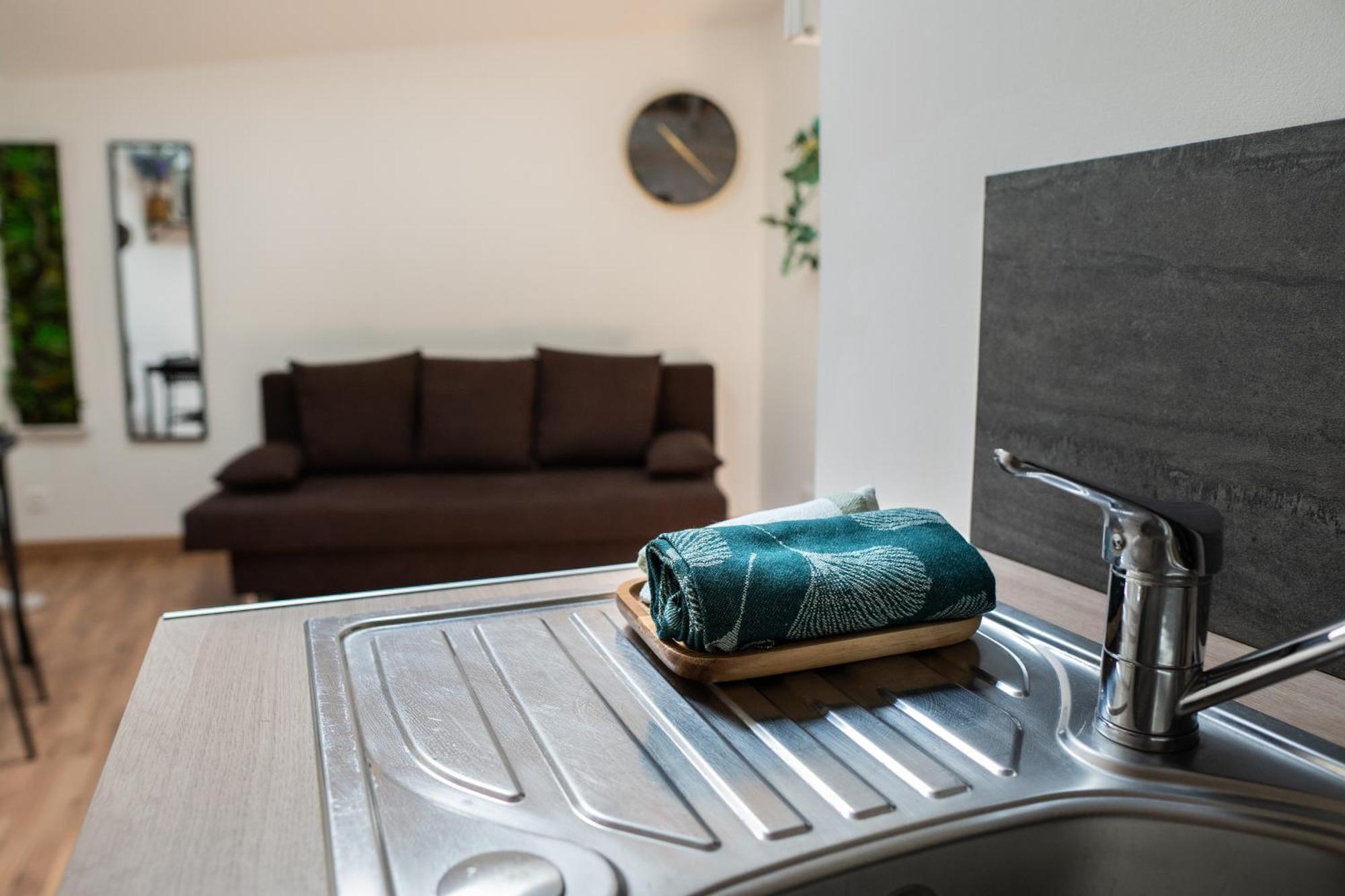 Le Charmant Accueil Viennois/T2/Wifi/Cosy/Parking ปัวติเยร์ ภายนอก รูปภาพ
