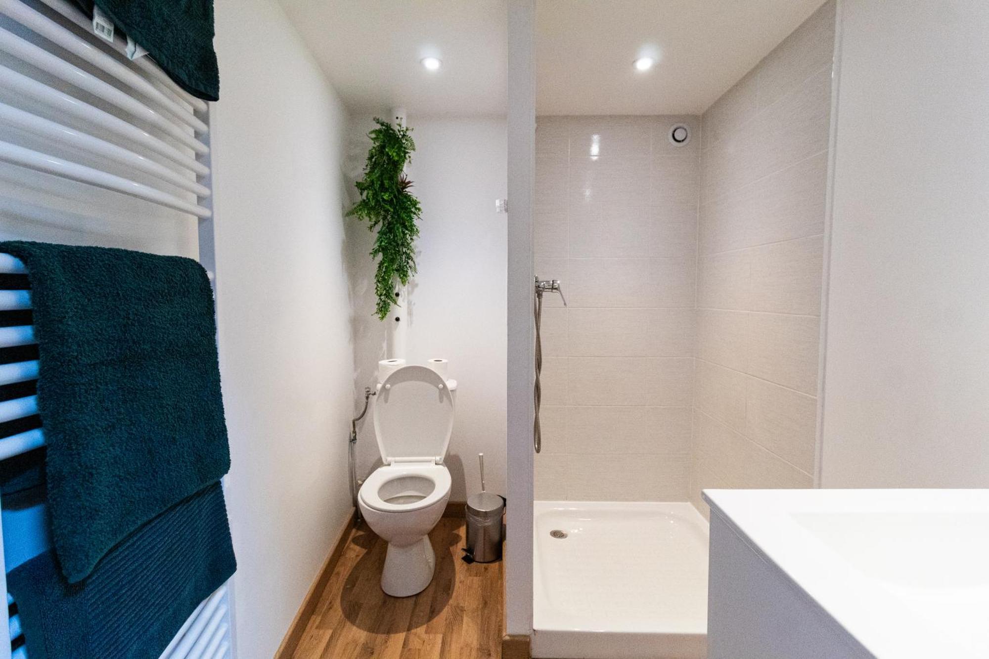 Le Charmant Accueil Viennois/T2/Wifi/Cosy/Parking ปัวติเยร์ ภายนอก รูปภาพ